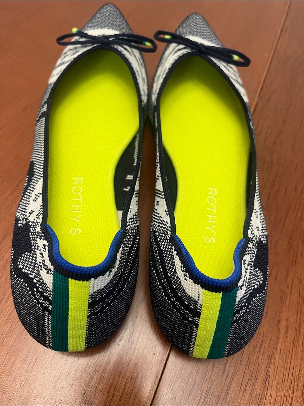 Rothy’s Botanical Navy pointy toes - Picture 5 of 8